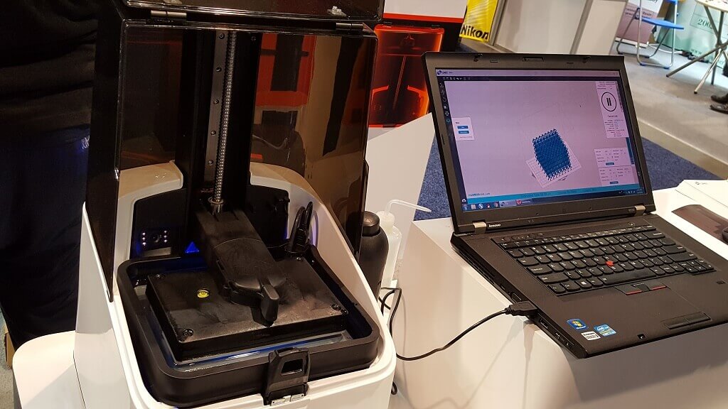 Uniz Slash Plus 3D Printer impression