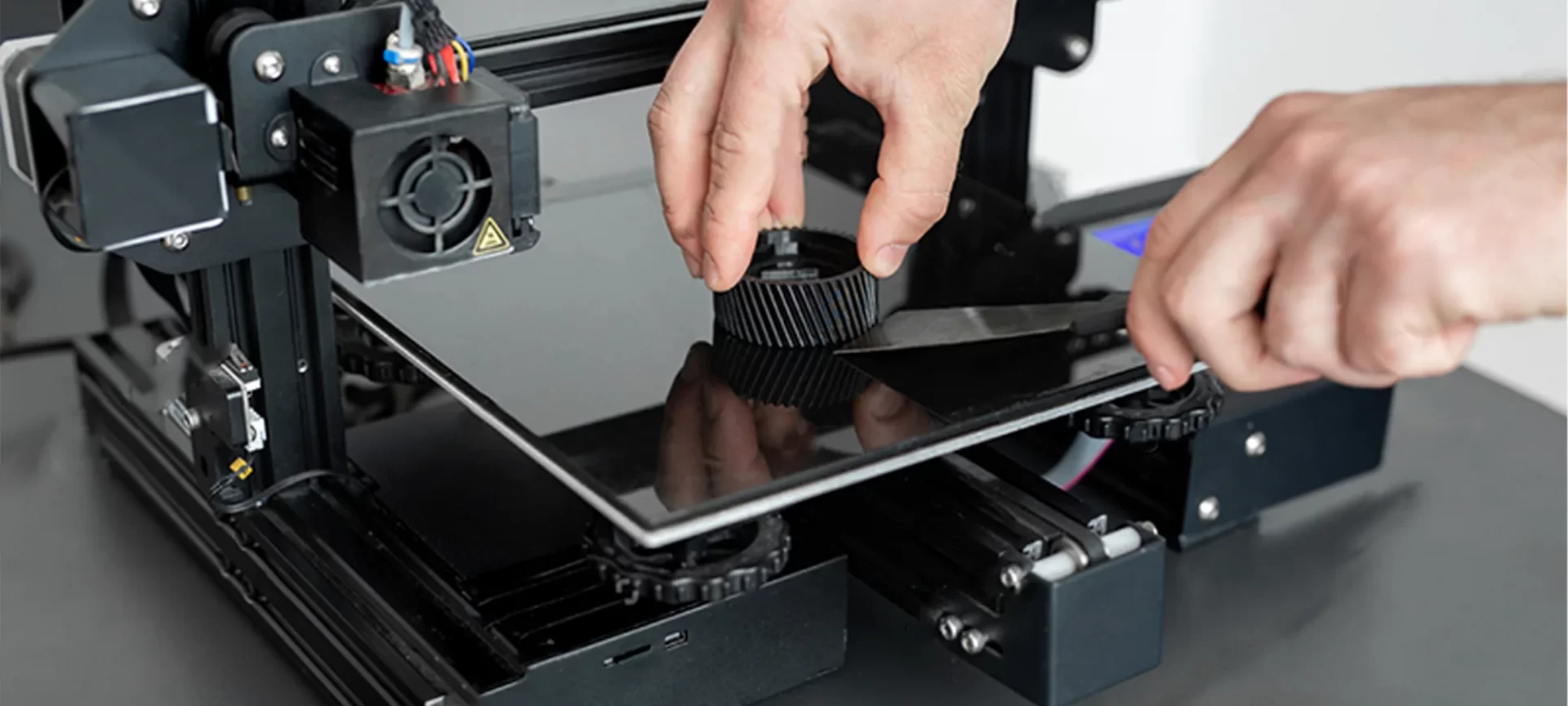 3D Print Sticking? Why Happens And How To Prevent It - Pick 3D Printer